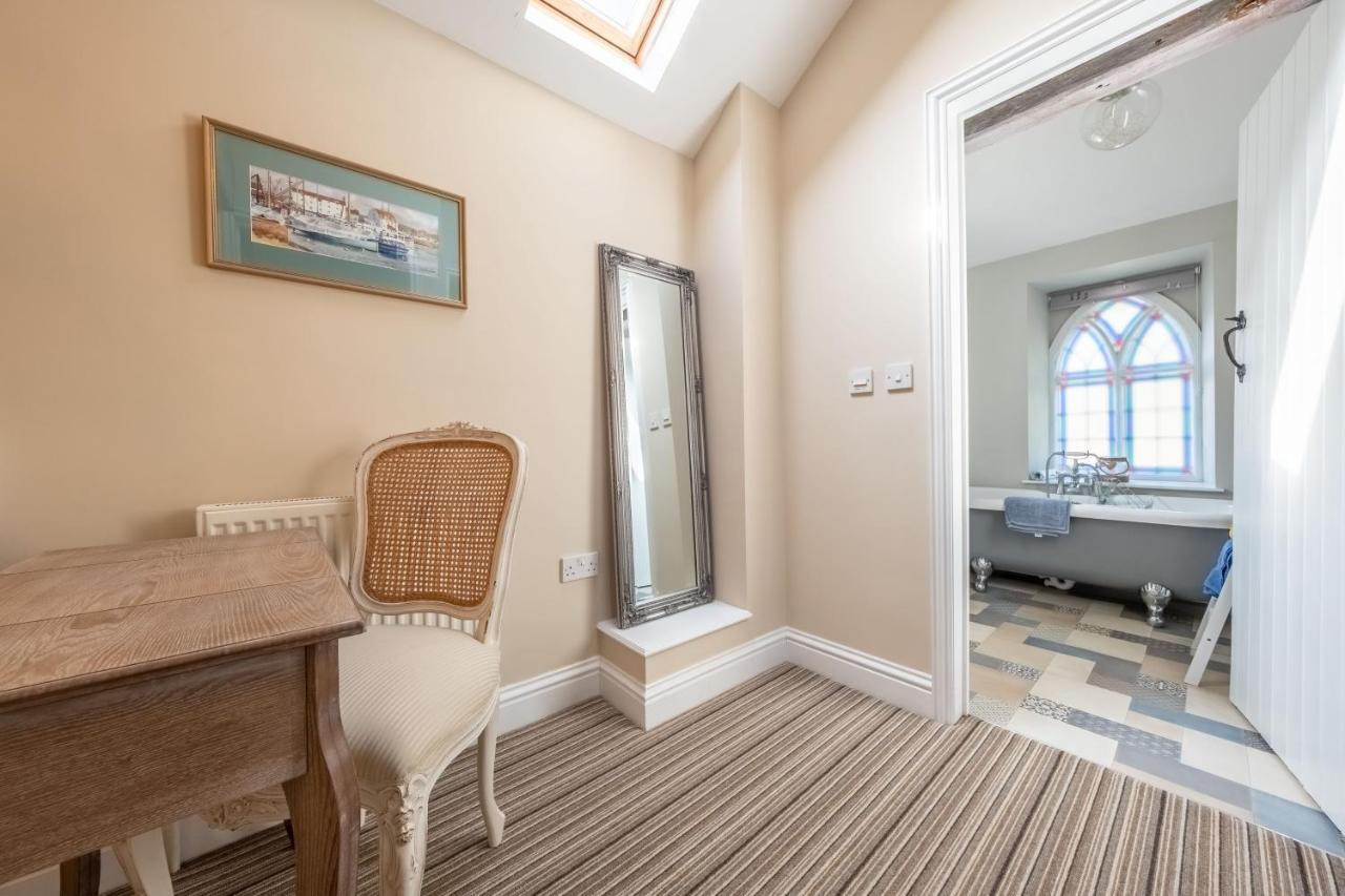 The Clockhouse Villa North Lopham Bagian luar foto